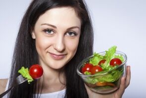 comer ensalada de verduras para bajar de peso en una semana